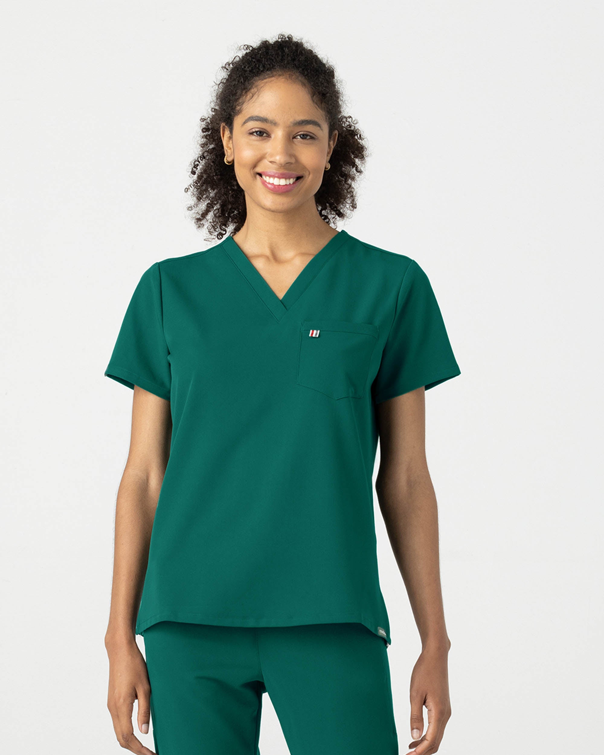 Mediclo Women s Sal Essential Scrub Top Bottle